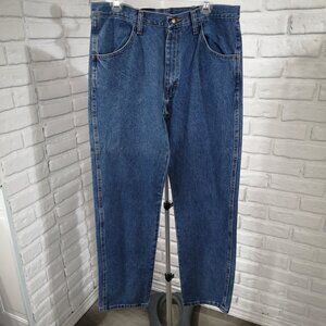 NWT Rustler Men's Size 34/32 Regular Medium Wash Straight Leg Heavy Duty Denim